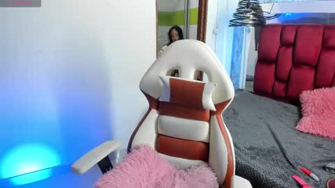 sheilly_brown online show from 10.17.25