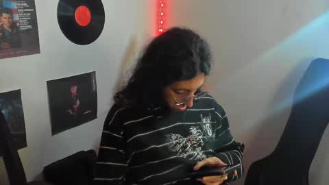 Snapshot of shelby__loveshow chatting on 02.18.25 shelby__loveshow online show from 02.18.25