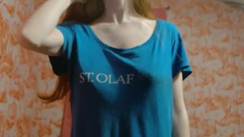 Snapshot of shelikessoymilk chatting on 10.19.25 Erika online show from 10.19.25