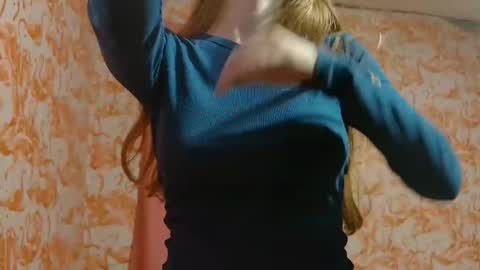 Snapshot of shelikessoymilk chatting on 10.23.25 Erika online show from 10.23.25