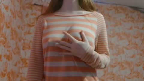 Snapshot of shelikessoymilk chatting on 10.26.25 Erika online show from 10.26.25