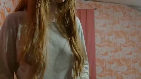 Snapshot of shelikessoymilk chatting on 11.02.25 Erika online show from 11.02.25