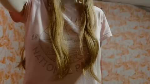 Snapshot of shelikessoymilk chatting on 11.22.25 Erika online show from 11.22.25