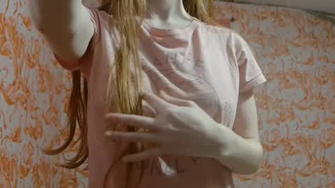 Snapshot of shelikessoymilk chatting on 12.14.25 Erika online show from 12.14.25