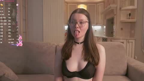 Kira online show from 03.11.25