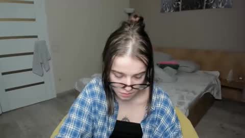 ShelyMoon online show from 01.06.25