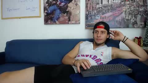 Snapshot of sherlock_holmes_ chatting on 12.11.24 Sherlock Holmes online show from 12.11.24