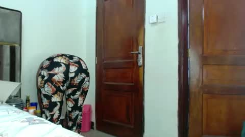 Sherry l online show from 02.17.25