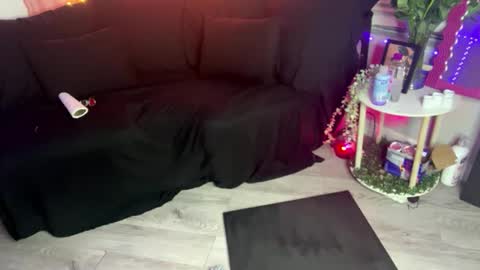 Snapshot of shesonastyy_20 chatting on 12.22.24 Ask about Factime and csh pp online show from 12.22.24