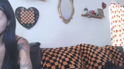 Snapshot of shespeachy chatting on 07.23.26 peachy online show from 07.23.26