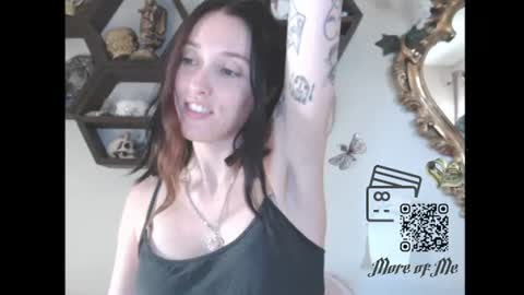 Snapshot of shespeachy chatting on 08.06.26 peachy online show from 08.06.26