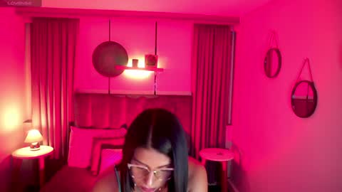 Snapshot of sheyla_hills_ chatting on 01.19.25 Sheyla online show from 01.19.25