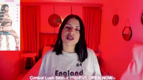Snapshot of sheyla_hills_ chatting on 02.23.25 Sheyla online show from 02.23.25