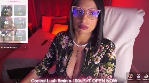 Snapshot of sheyla_hills_ chatting on 02.27.25 Sheyla online show from 02.27.25