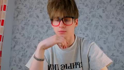 Nenedent online show from 04.17.26