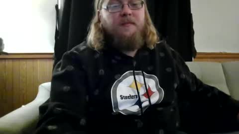Snapshot of shifty885 chatting on 12.19.24 shifty885 online show from 12.19.24