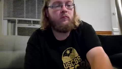 Snapshot of shifty885 chatting on 09.15.25 shifty885 online show from 09.15.25