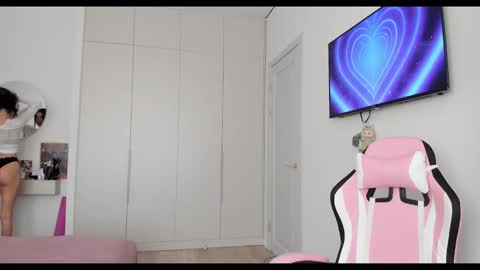 Shineel online show from 09.25.25