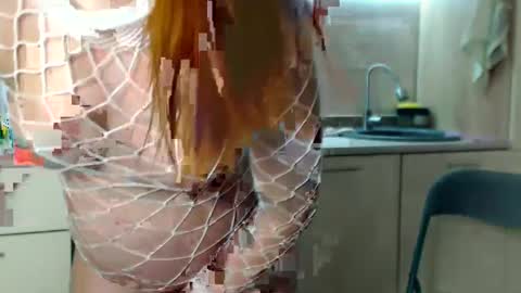 Snapshot of shinelikea_diamond chatting on 01.28.25 Alexis online show from 01.28.25