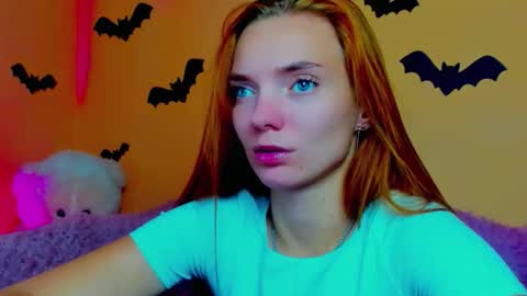 Snapshot of shinelikea_diamond chatting on 10.29.25 Alexis online show from 10.29.25