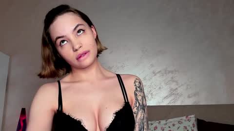 Lina online show from 12.23.24