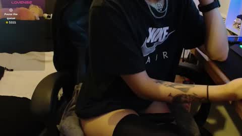 shinii0 online show from 11.18.25