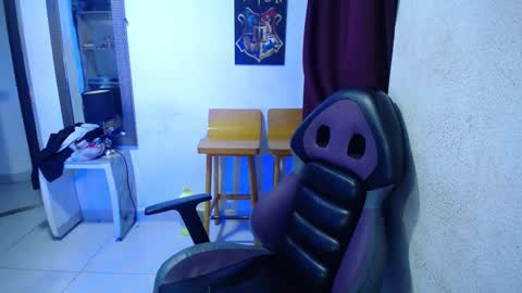 shining_star69 online show from 12.04.25