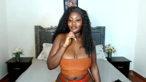 Snapshot of shiratie chatting on 06.11.26 Shirat online show from 06.11.26