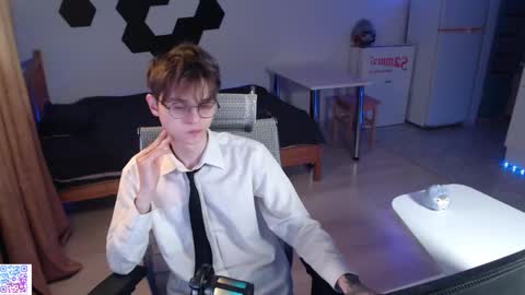 shiromy_ online show from 11.23.25