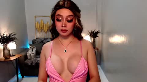 Snapshot of shivvariana_manflayer chatting on 02.20.25 WET AND WILD YHANNA online show from 02.20.25