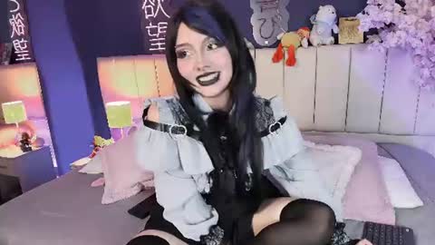 Snapshot of shizuko___ chatting on 06.18.26 Valentina online show from 06.18.26