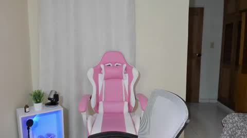  kendal  online show from 02.17.25