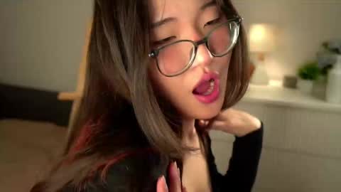 Naomi online show from 03.24.26