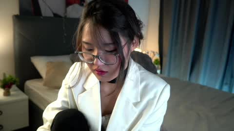 Naomi online show from 04.02.26