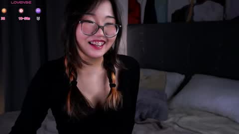 Naomi online show from 05.23.26