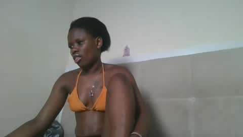 Snapshot of shortnswee254 chatting on 03.04.26 shortnswee254 online show from 03.04.26