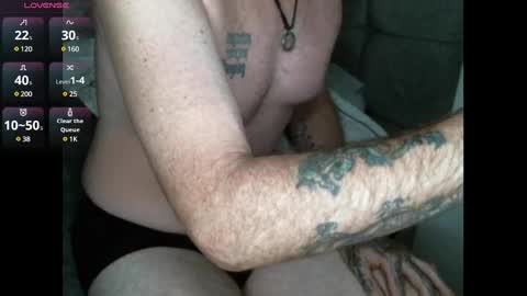 Snapshot of showoffjay46 chatting on 02.04.25 showofjay online show from 02.04.25