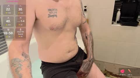 Snapshot of showoffjay46 chatting on 10.17.25 showofjay online show from 10.17.25