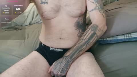 Snapshot of showoffjay46 chatting on 10.24.25 showofjay online show from 10.24.25