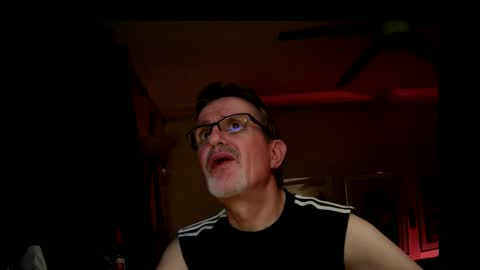 Snapshot of shrewtamer chatting on 11.08.25 shrewtamer online show from 11.08.25