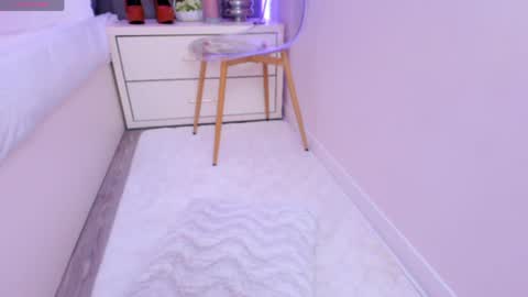 shy_eveline online show from 04.07.26