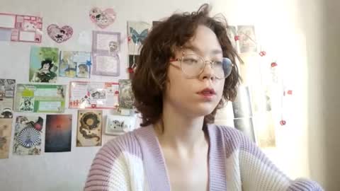 Snapshot of shy_kiss_twinkle_bloop chatting on 09.09.25 Milena online show from 09.09.25
