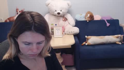 Snapshot of shy_moony chatting on 09.14.25 just Alex online show from 09.14.25