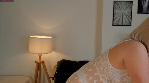 Snapshot of shy_nikka_4you chatting on 07.10.26 Nika online show from 07.10.26