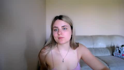 Snapshot of shy_sabrina_ chatting on 05.22.26 shy_sabrina_ online show from 05.22.26
