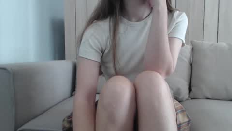 shy_schoolgirl_ online show from 02.08.25