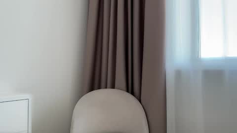 Snapshot of shy_schoolgirl_ chatting on 02.01.26 shy_schoolgirl_ online show from 02.01.26