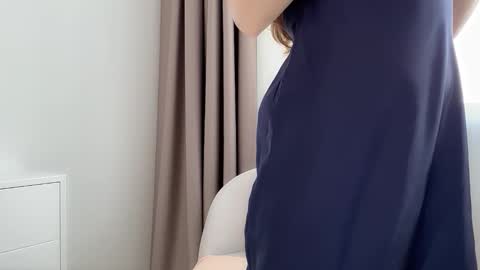 Snapshot of shy_schoolgirl_ chatting on 02.28.26 shy_schoolgirl_ online show from 02.28.26