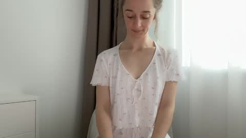 shy_schoolgirl_ online show from 05.08.26