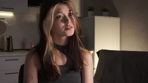 Akemi online show from 04.06.26